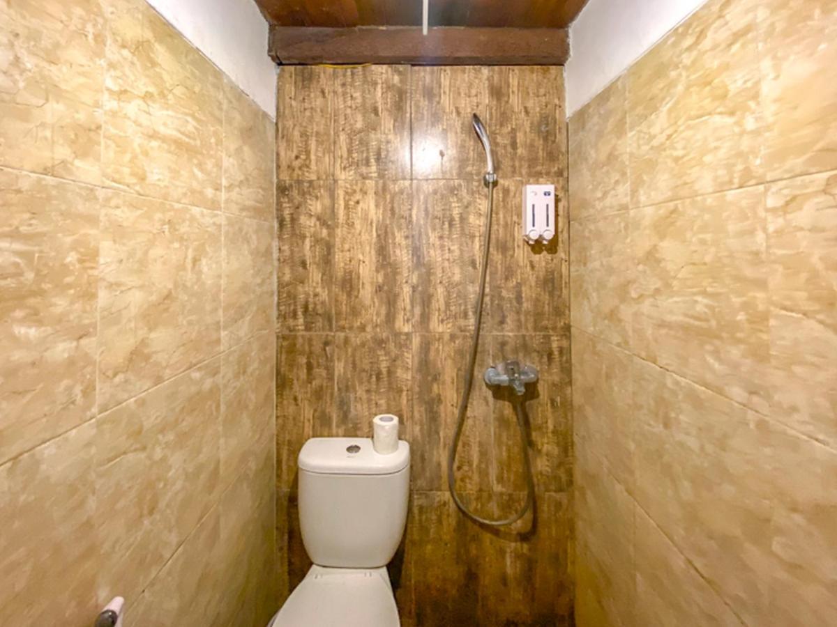 Griya Gribig Guest House Mitra Reddoorz Malang Zewnętrze zdjęcie