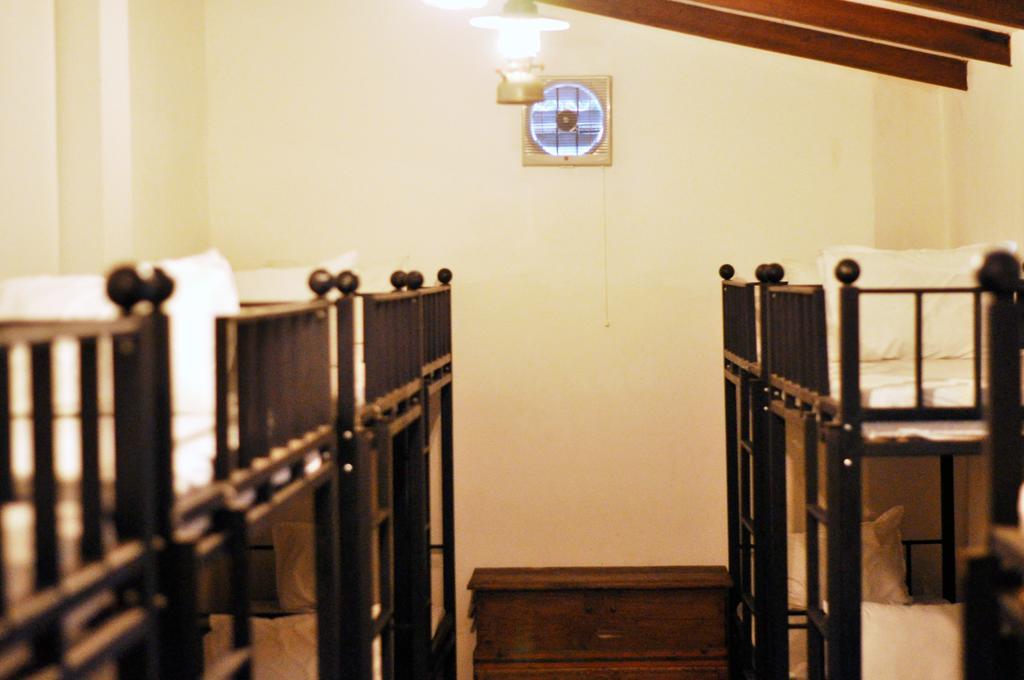 Griya Gribig Guest House Mitra Reddoorz Malang Zewnętrze zdjęcie