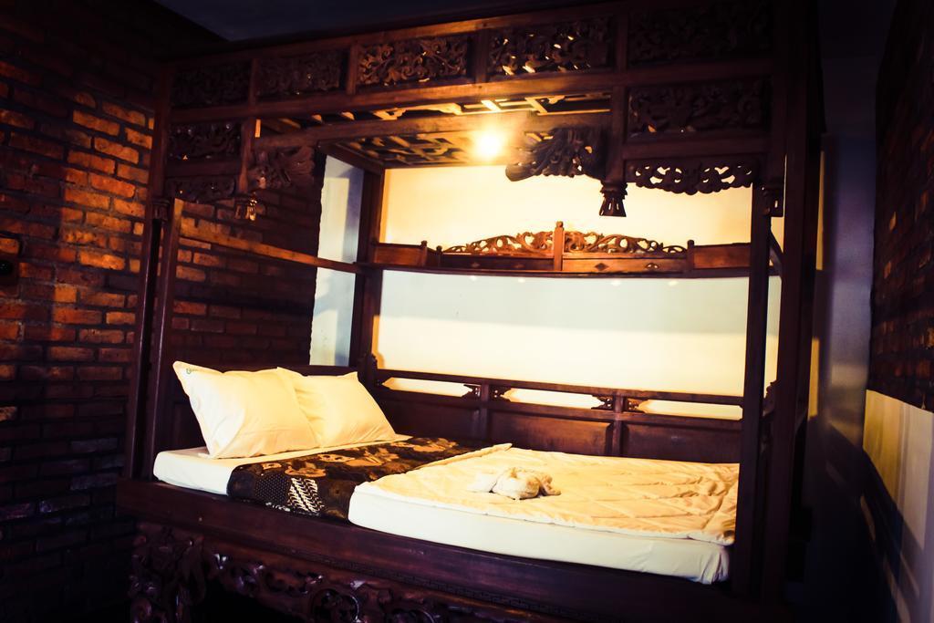 Griya Gribig Guest House Mitra Reddoorz Malang Zewnętrze zdjęcie